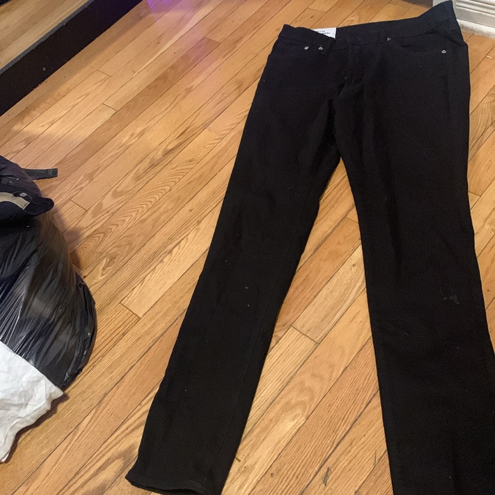 Black skinny jeans
